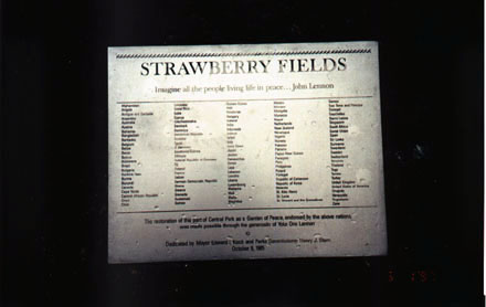 Letrero de Strawberry Field